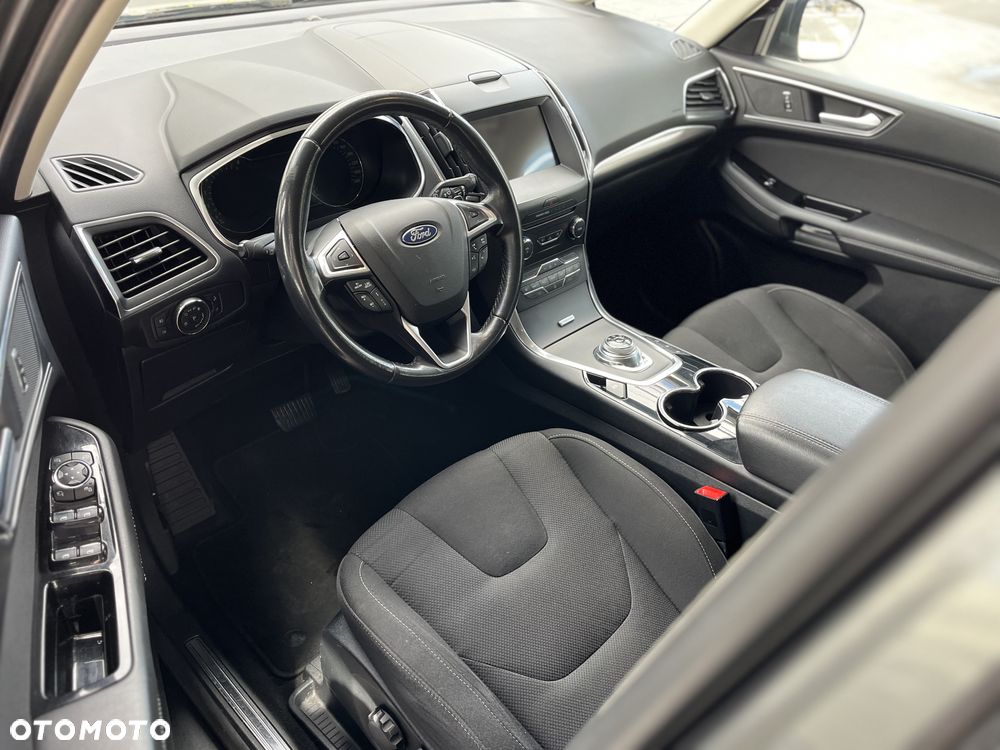 Ford S-Max 2.0 EcoBlue Titanium - 19