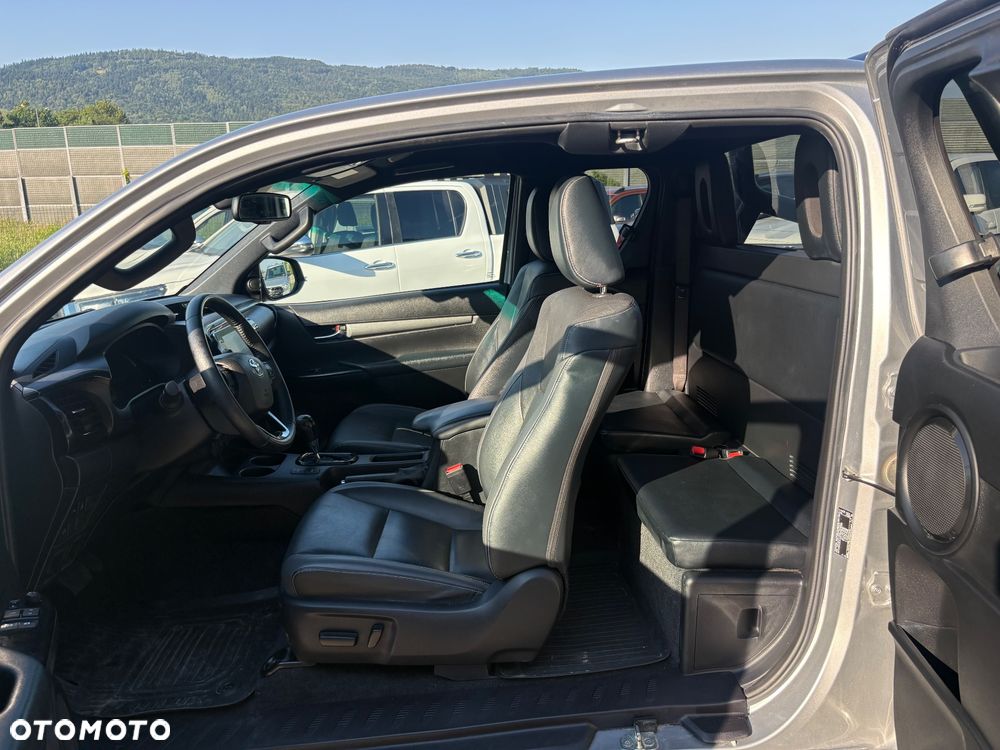 Toyota Hilux - 9