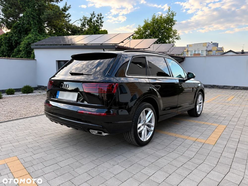Audi Q7 - 10