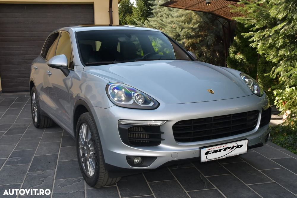 Porsche Cayenne - 6