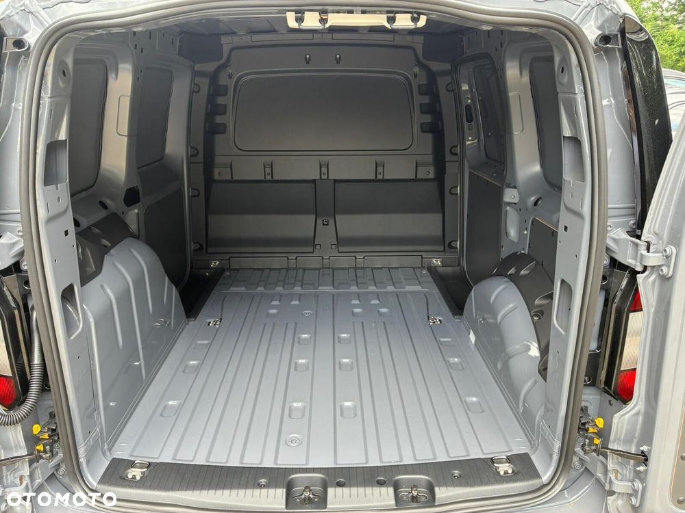 Volkswagen Caddy Cargo 1,5 TSI 116 KM manualna r. o. 2755 mm - 14