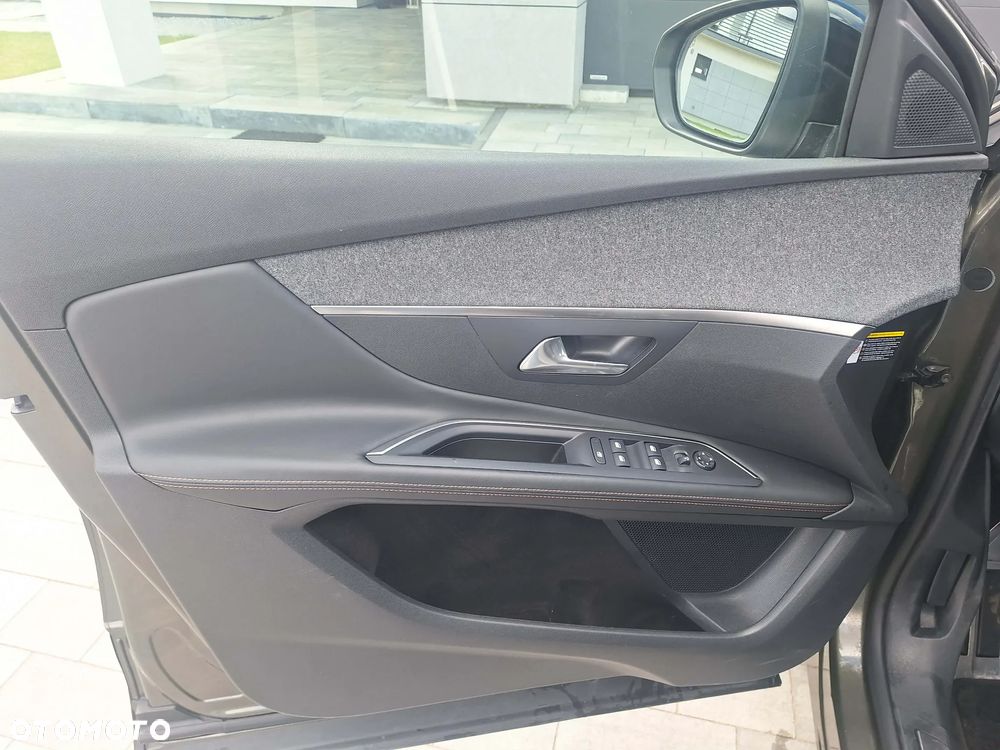 Peugeot 3008 HDi FAP 150 Premium - 33