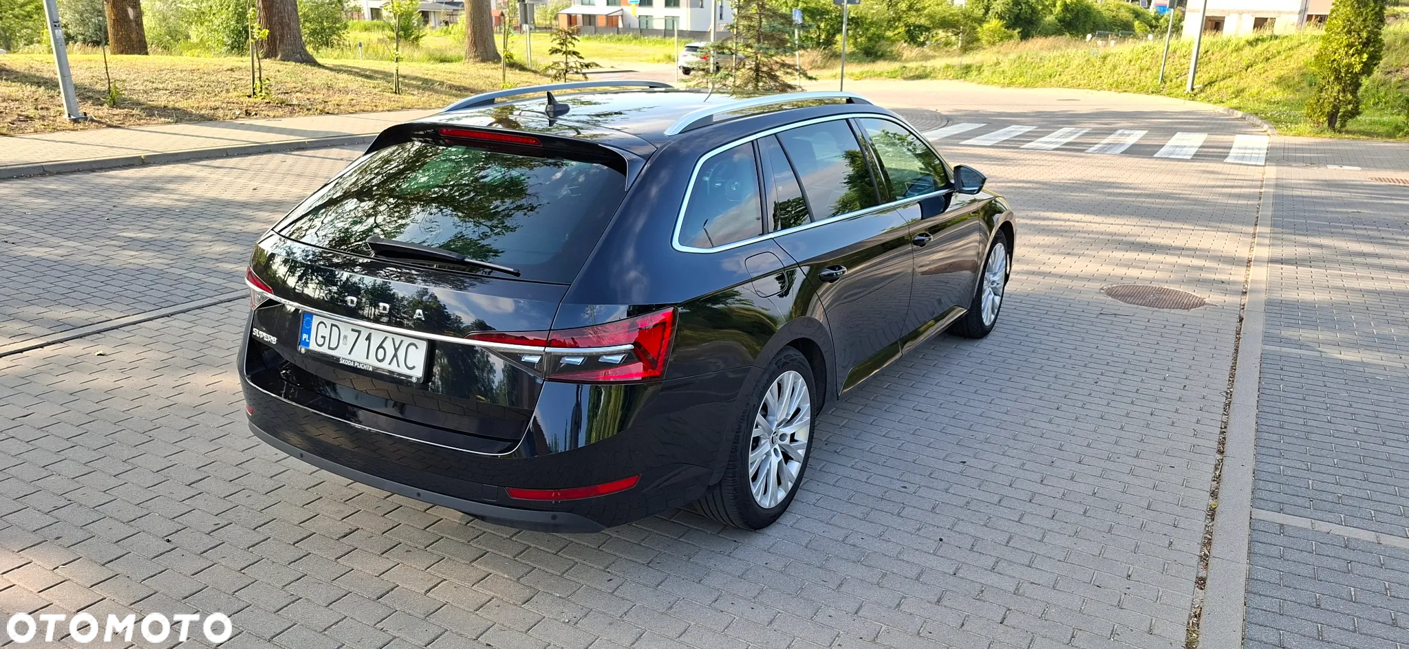Skoda Superb 2.0 TDI SCR Ambition DSG - 3