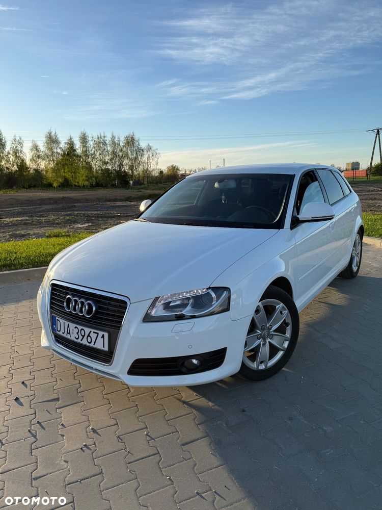 Audi A3 Sportback 1.6 TDI DPF S tronic Ambition - 3