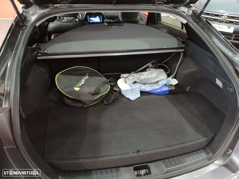 Toyota Prius - 33