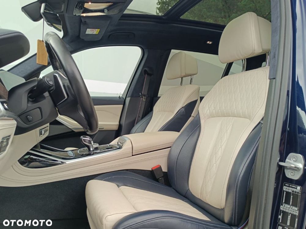 BMW X7 - 18