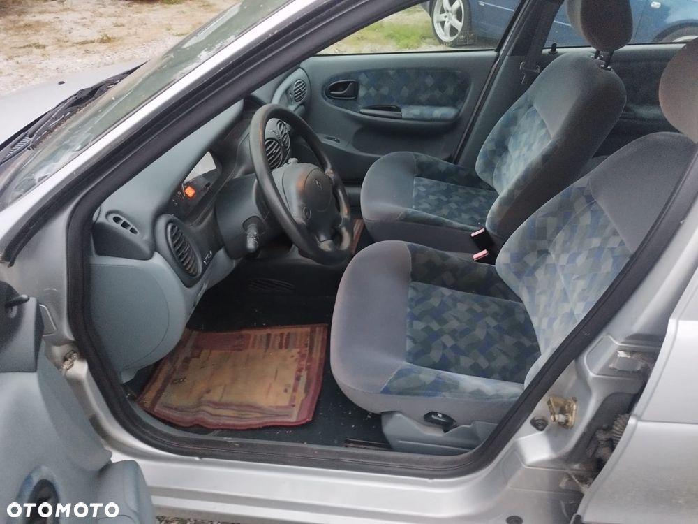 Renault Megane - 24