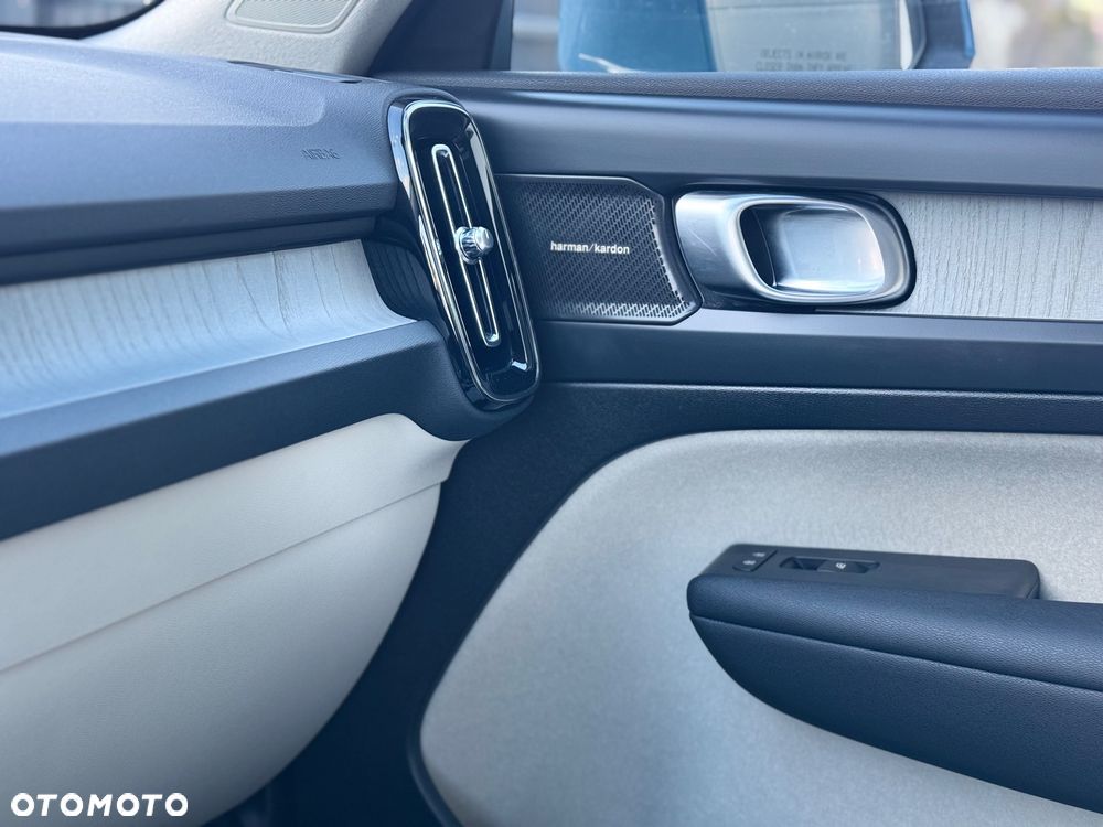 Volvo XC 40 B5 AWD Ultimate Bright - 27