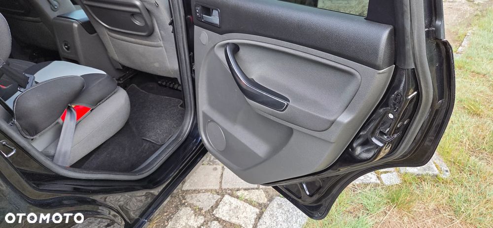 Ford C-MAX 1.6 TDCi DPF S - 15