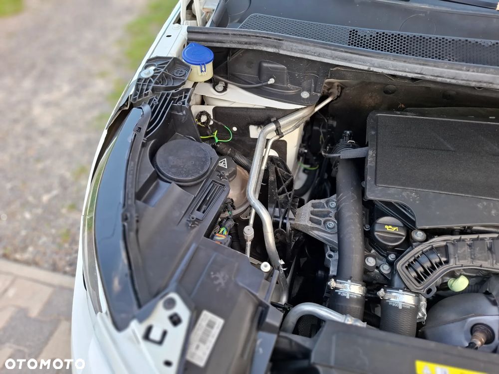 Peugeot 3008 PureTech 130 Stop & Start GPF Allure - 30