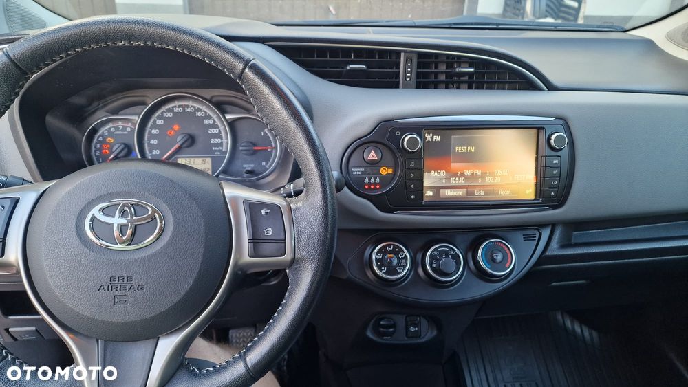 Toyota Yaris 1.33 Active - 4