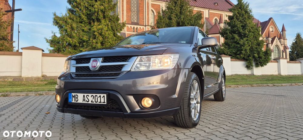 Fiat Freemont 2.0 Multijet Black Code AWD - 3