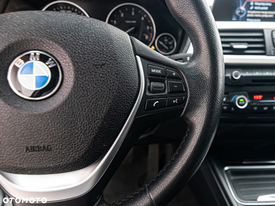 BMW Seria 3 318d - 14