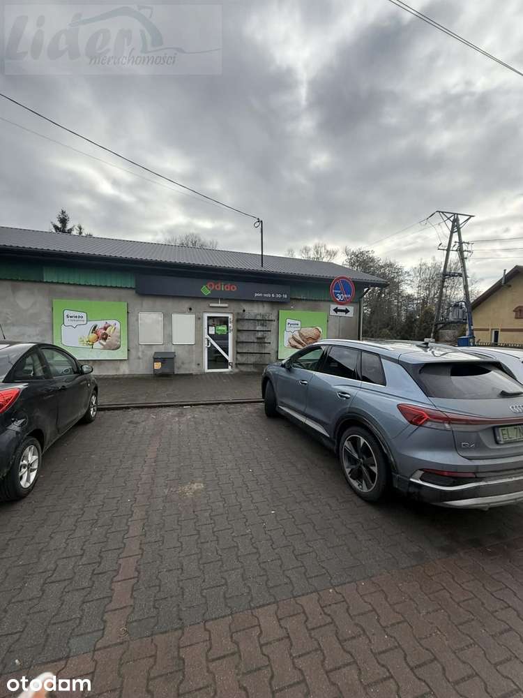 Sklep w centrum Konopnicy koło Urzędu Gminy