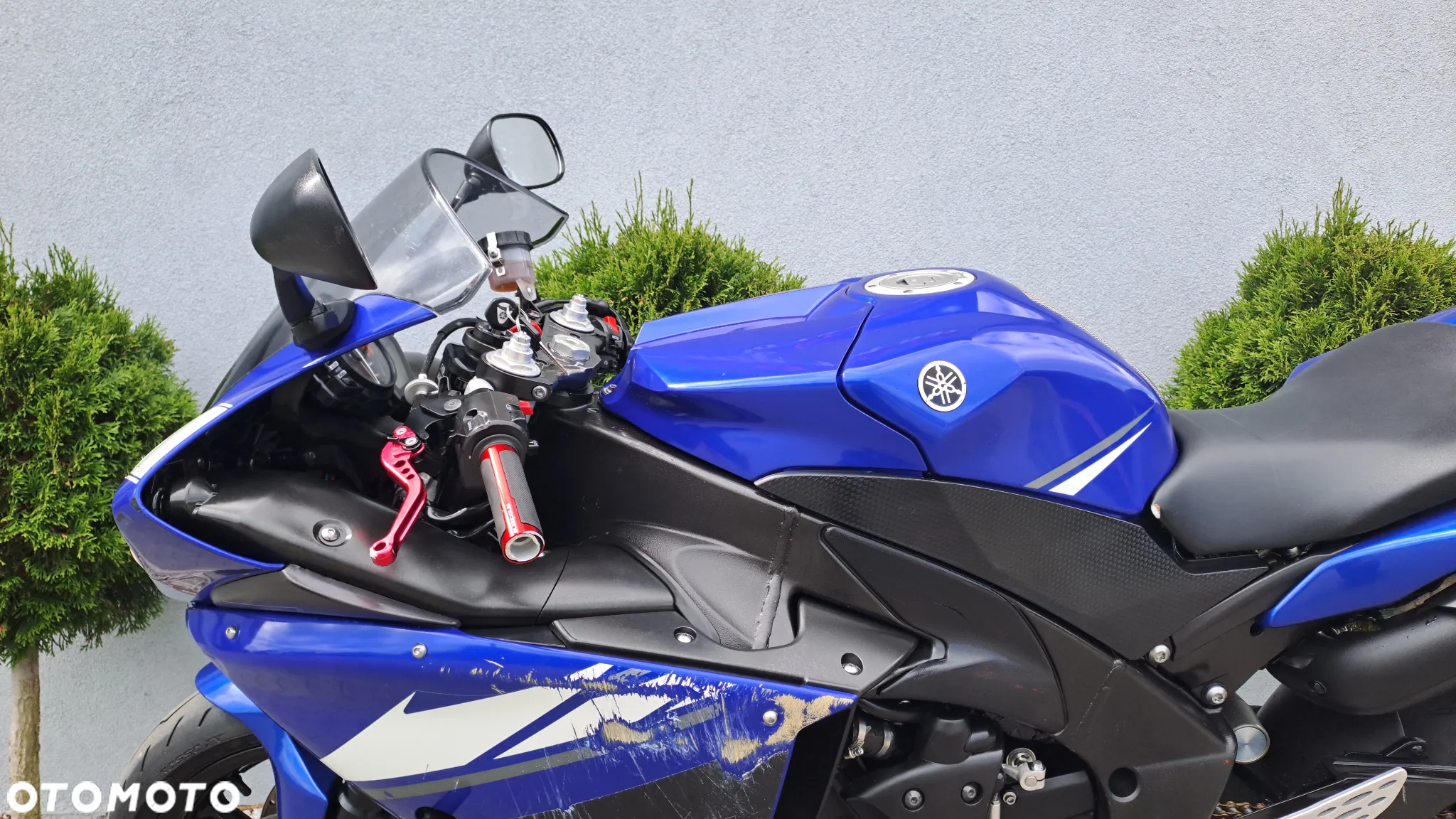 Yamaha R1 - 36
