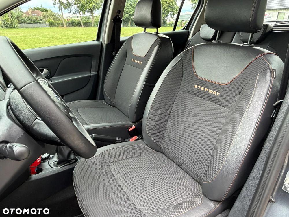 Dacia Sandero Stepway TCe 90 (S&S) Celebration - 13