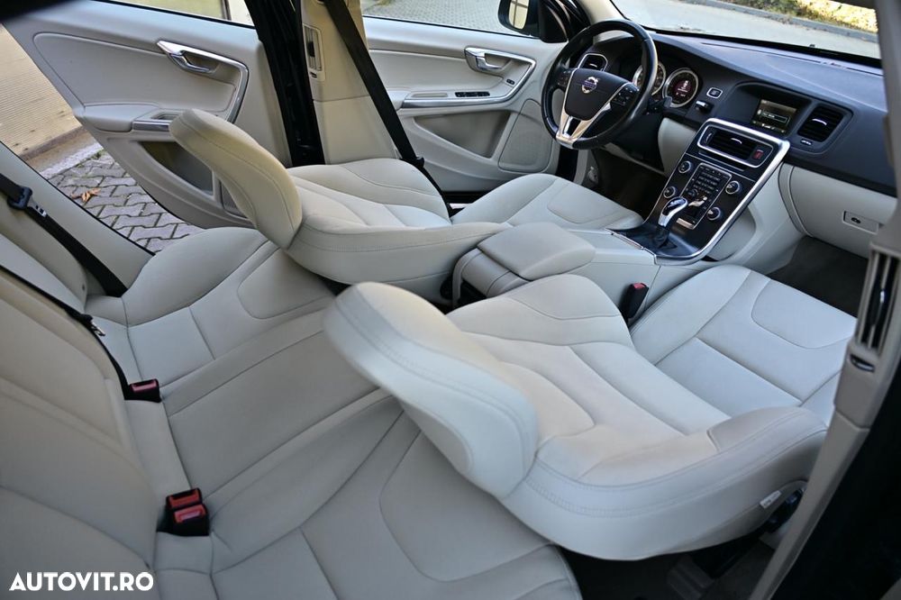 Volvo S60 D3 Geartronic - 12