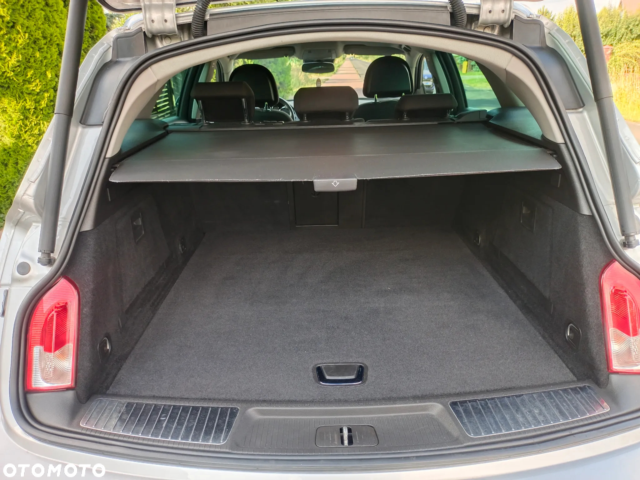 Opel Insignia 1.8 Sport - 8