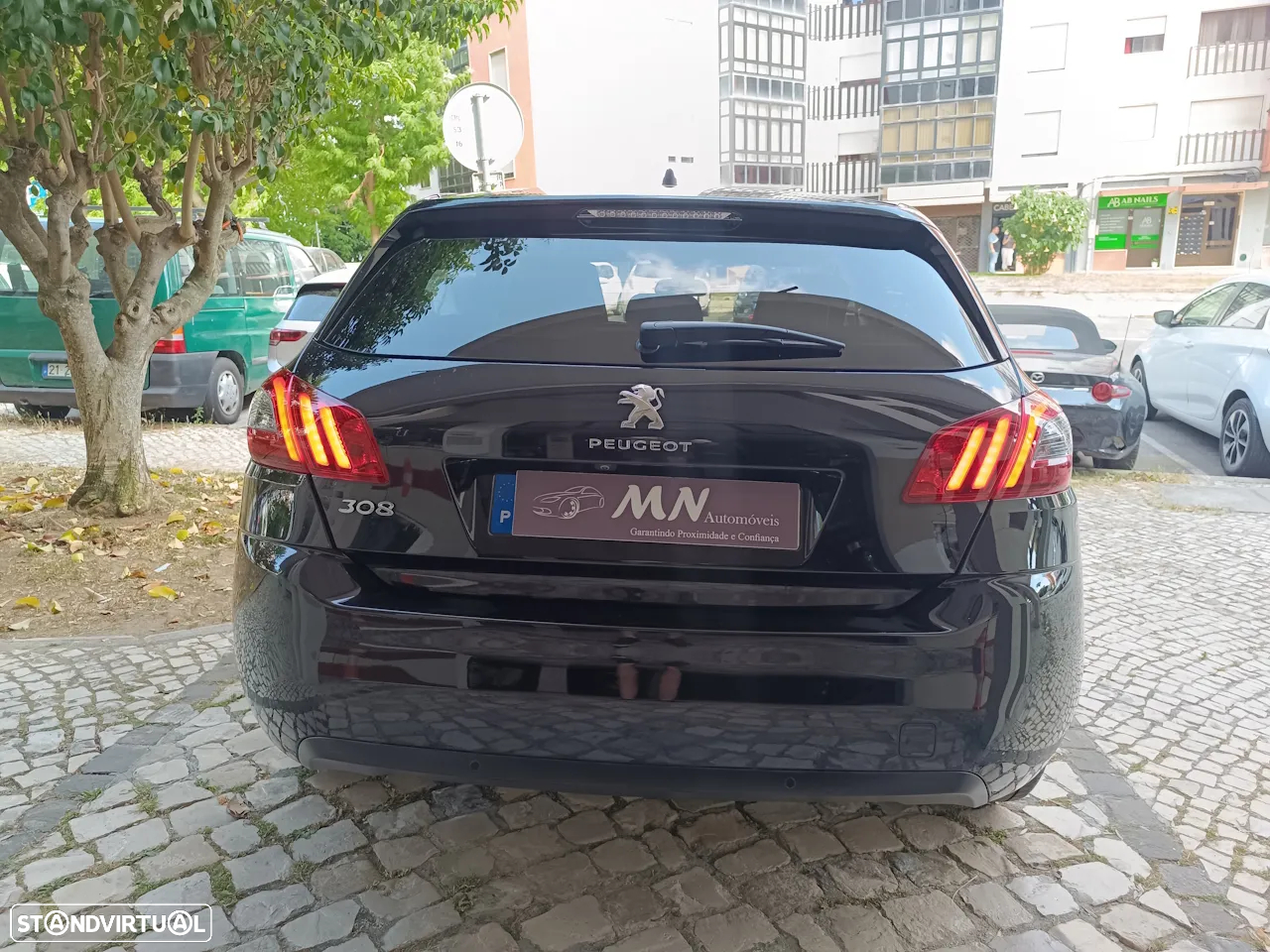 Peugeot 308 1.2 PureTech Allure EAT8 - 6