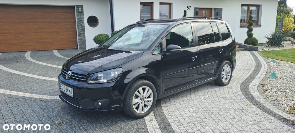 Volkswagen Touran 2013 photo 2
