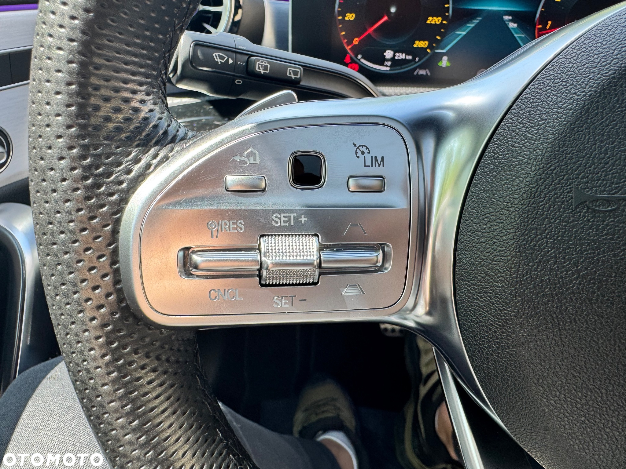 Mercedes-Benz CLA 200 AMG Line 7G-DCT - 14