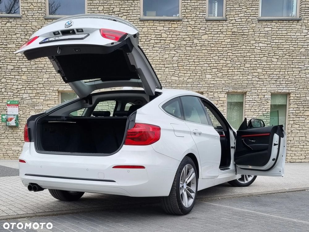 BMW Seria 3 320i xDrive Sport Line - 3