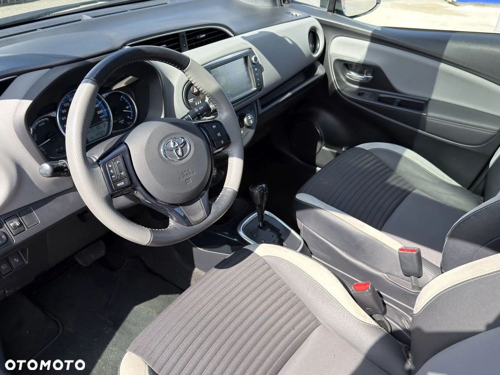 Toyota Yaris 1.5 VVT-i Selection - 20