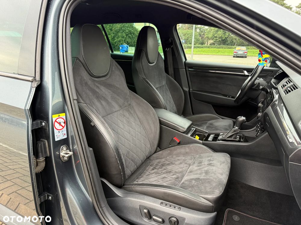 Skoda Superb 2.0 TDI DSG Sportline - 15