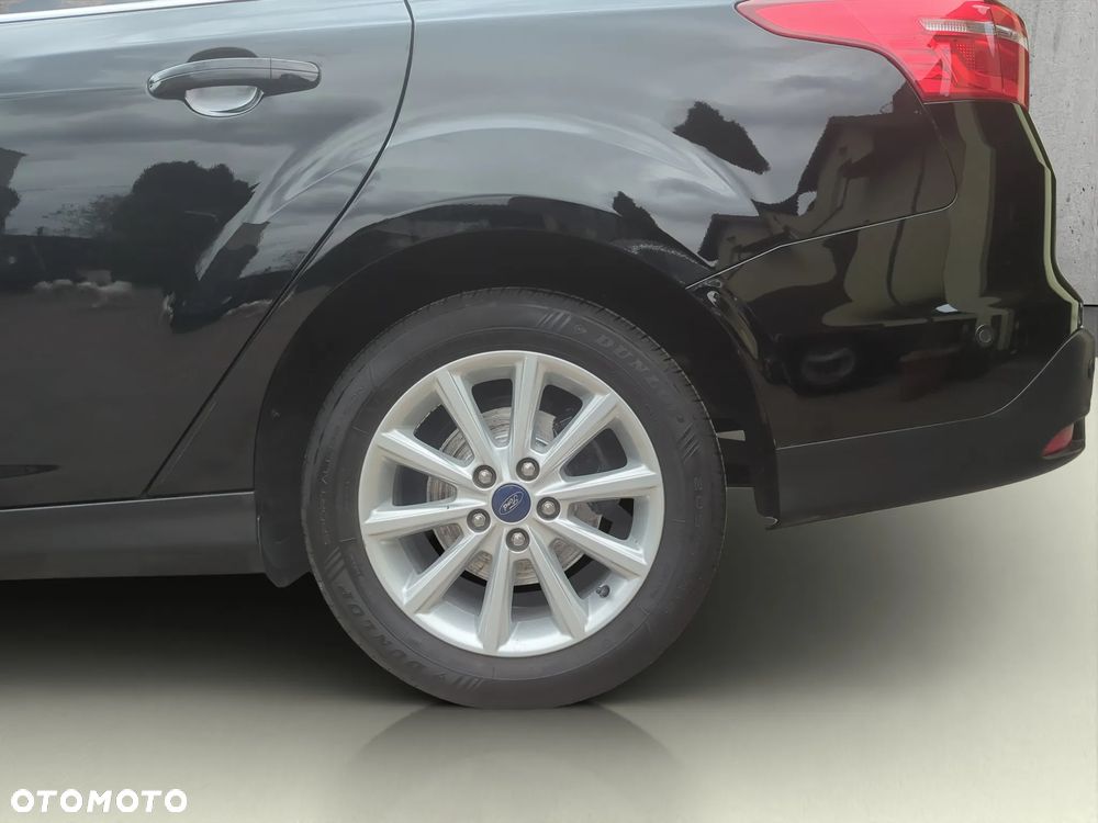 Ford Focus 1.0 EcoBoost Start-Stopp-System TITANIUM DESIGN - 23