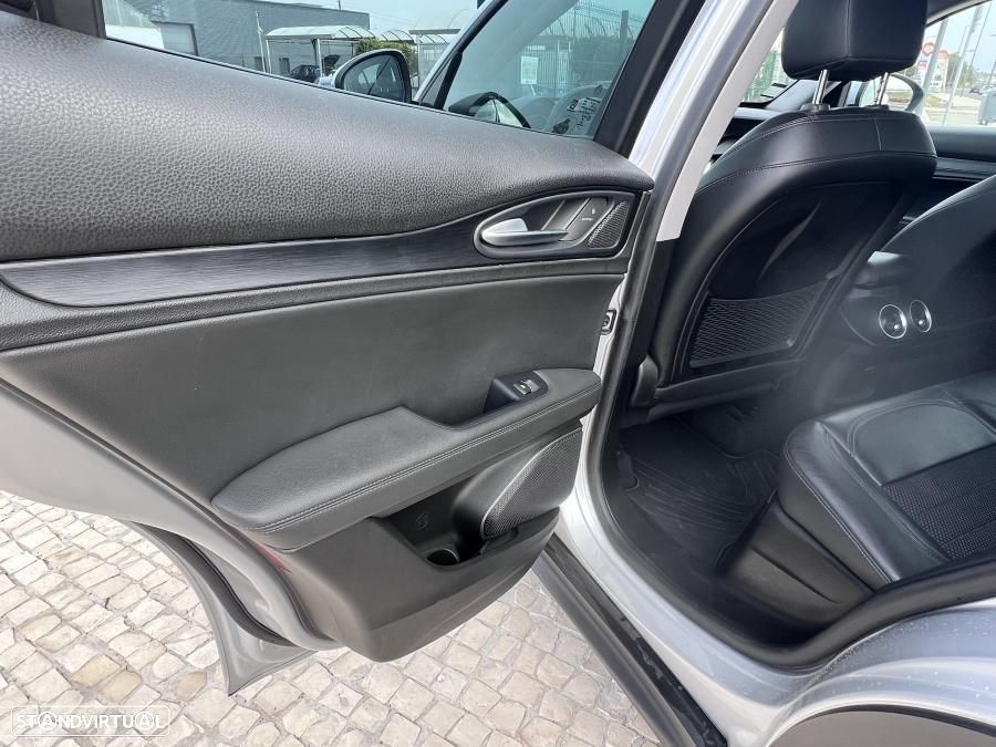 Alfa Romeo Stelvio 2.2 D Super AT8 - 18