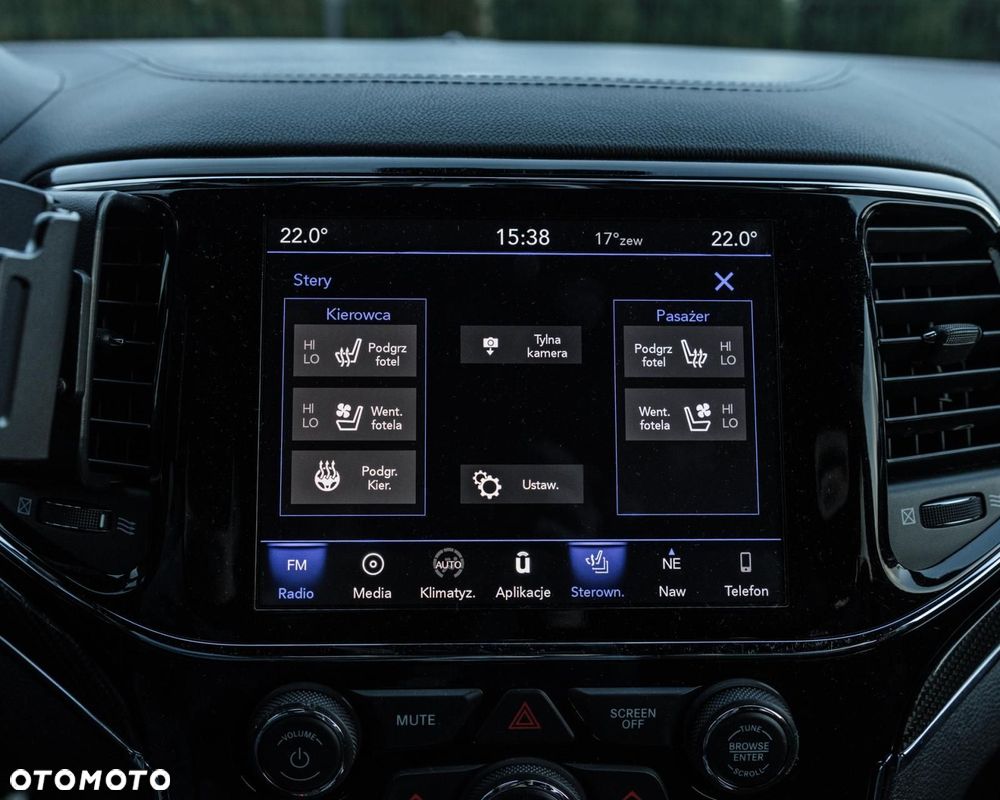 Jeep Grand Cherokee - 20