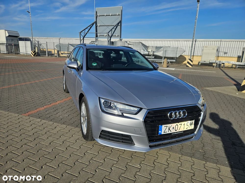 Audi A4 Avant 2.0 TDI ultra - 5