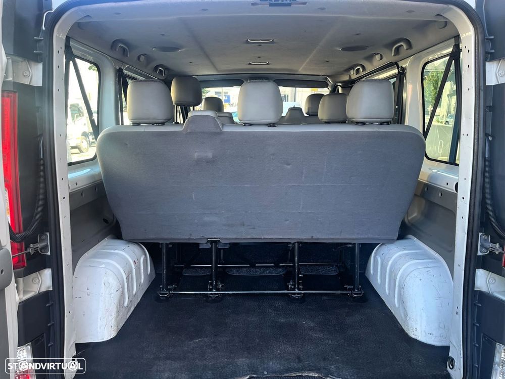 Renault Trafic - 24