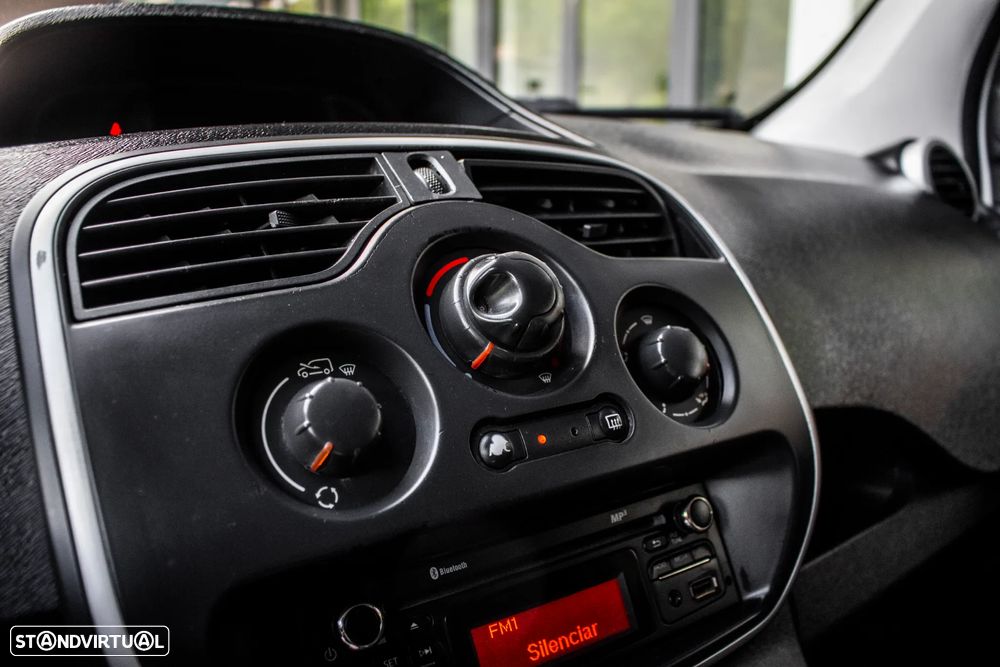 Renault Kangoo Express - 18