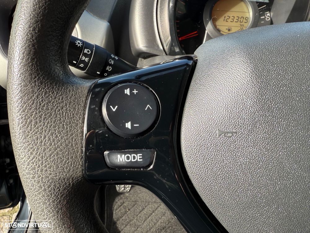 Peugeot 108 1.2 PureTech Active - 20