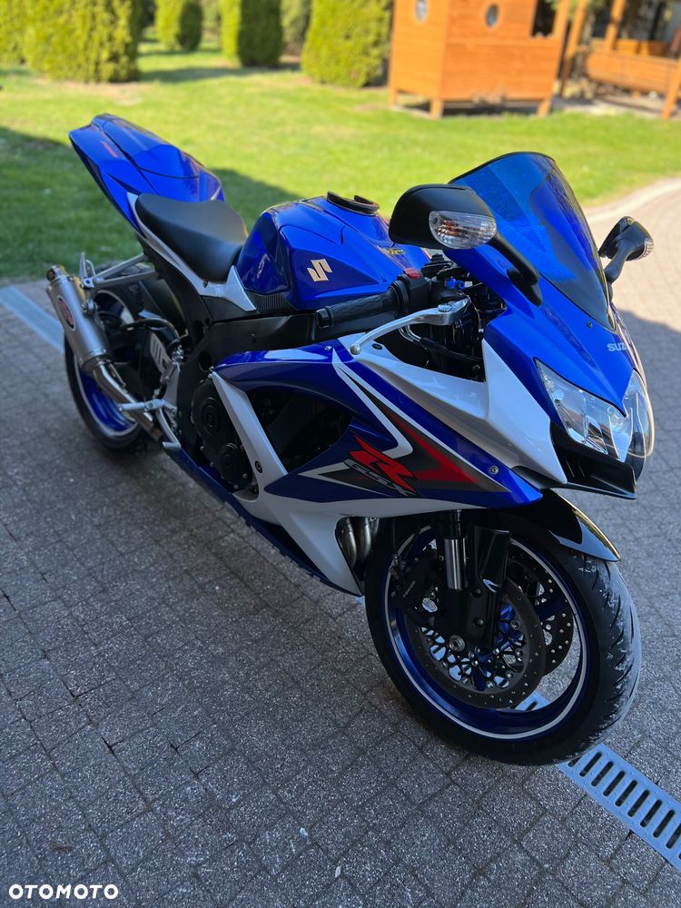 Suzuki GSX-R - 6