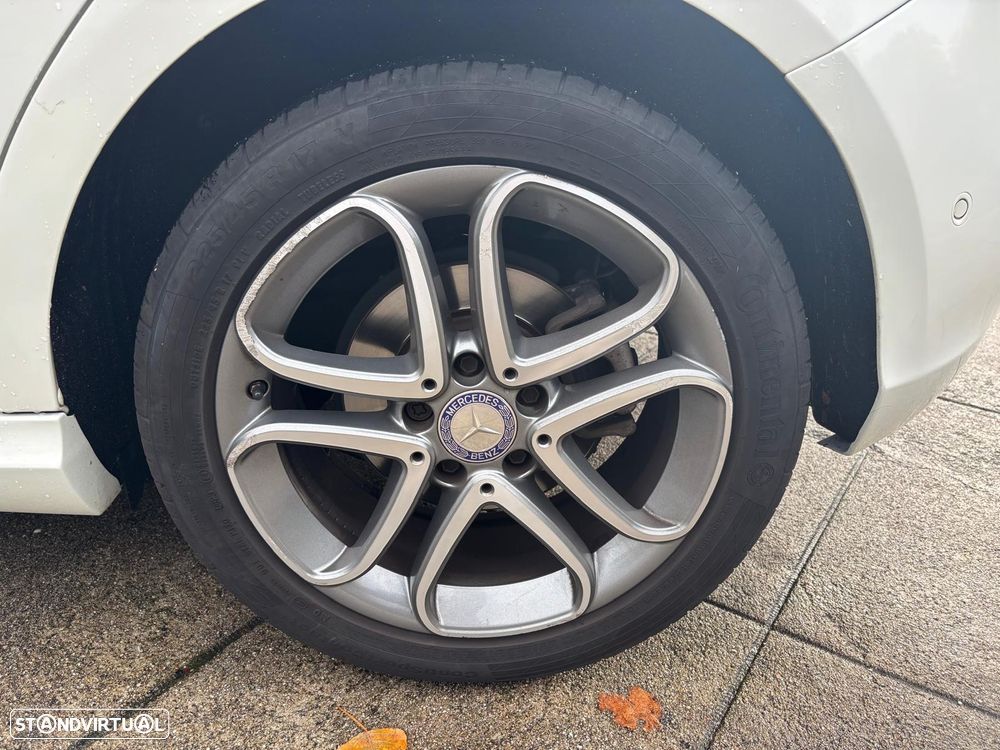 Mercedes-Benz A 180 d Urban - 11