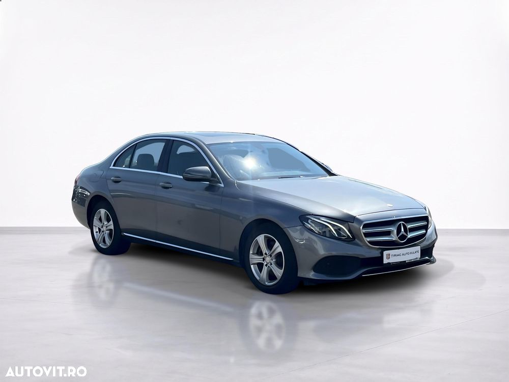 Mercedes-Benz E 200 4MATIC Aut. - 9