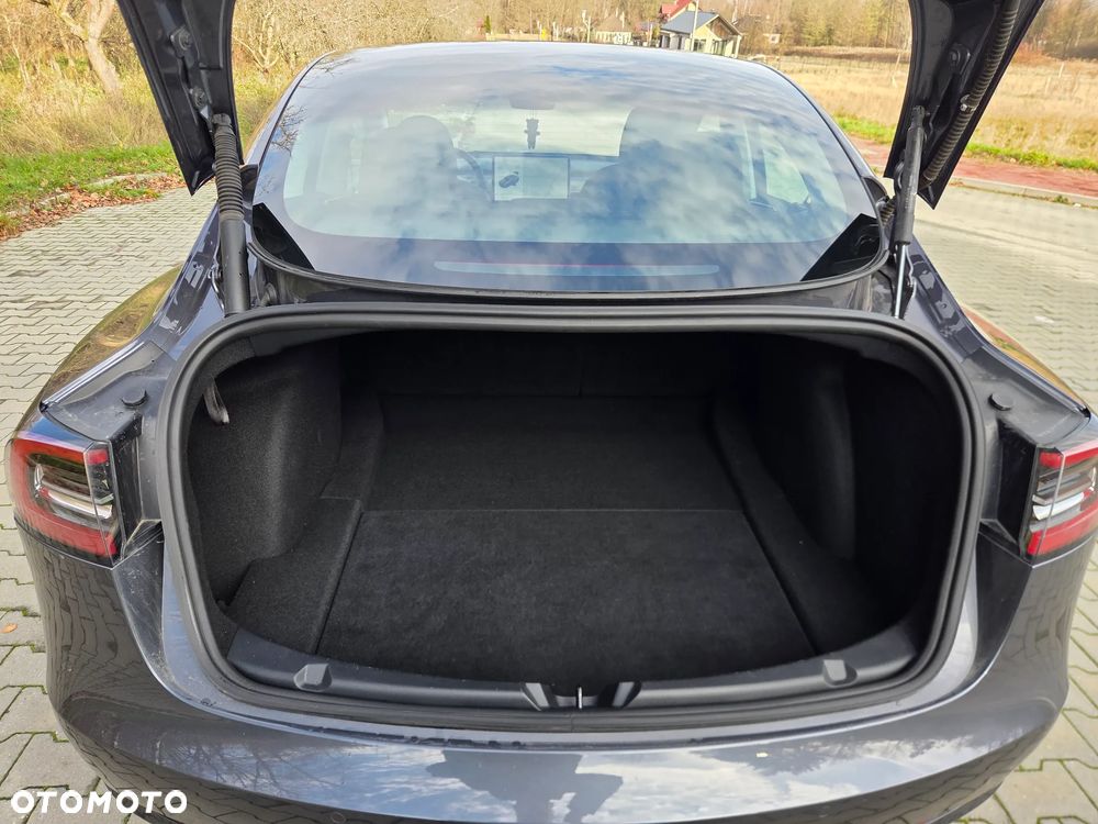 Tesla Model 3 - 19