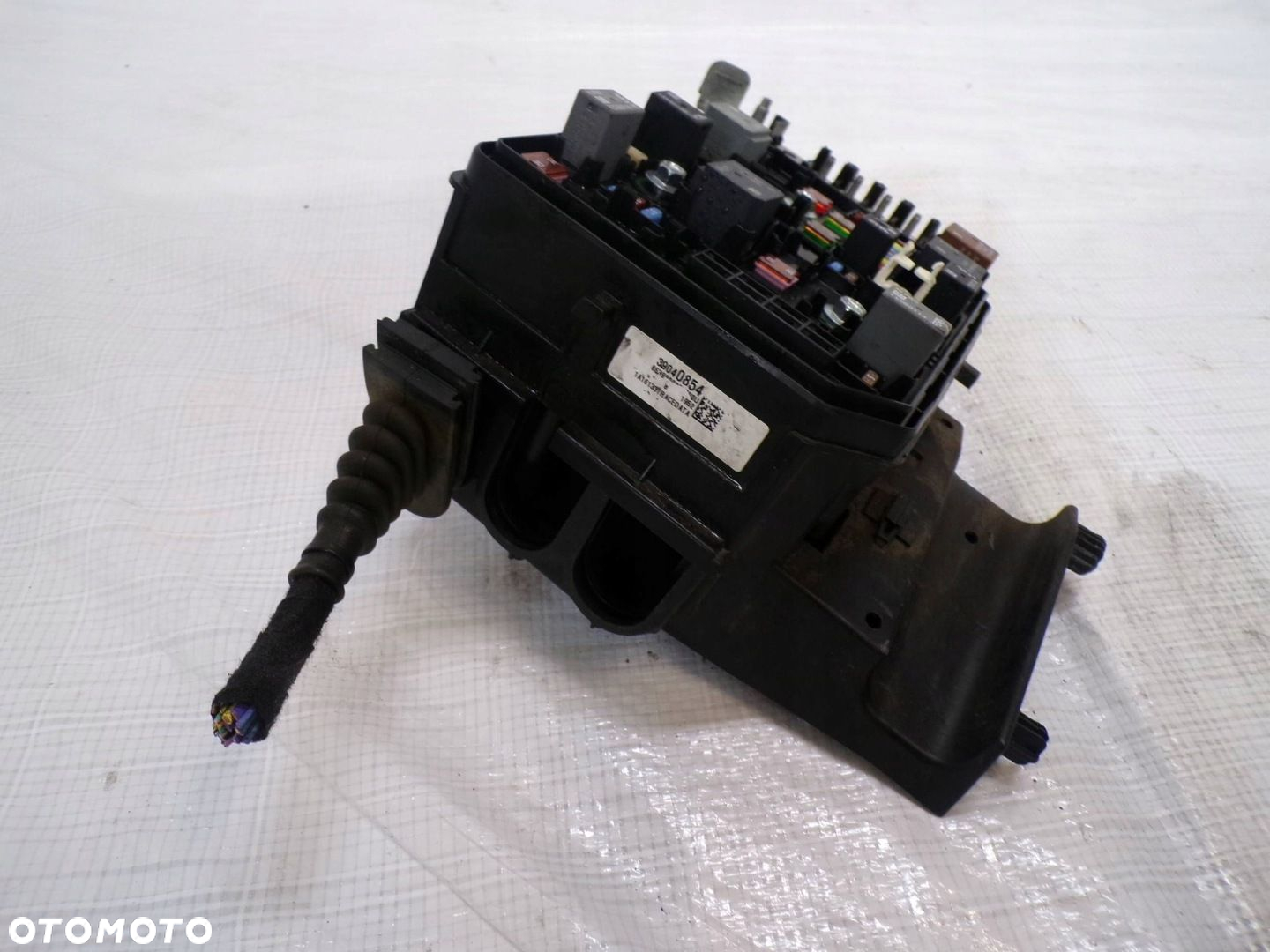 SKRZYNKA BEZPIECZNIKÓW BSI OPEL ASTRA K V 1.6 CDTI BiTurbo - 2
