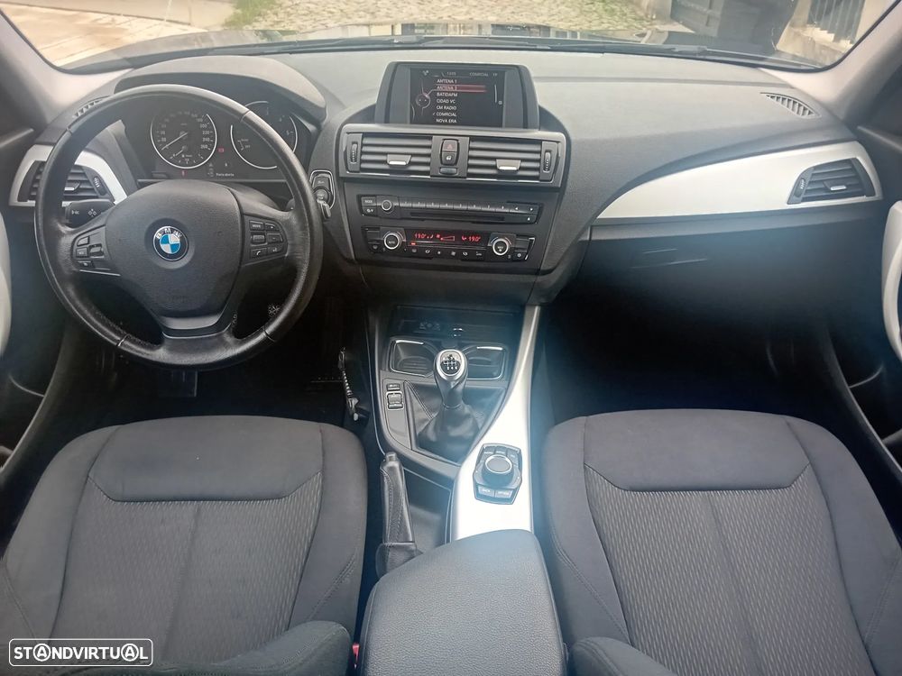 BMW 116 d Line Urban - 13