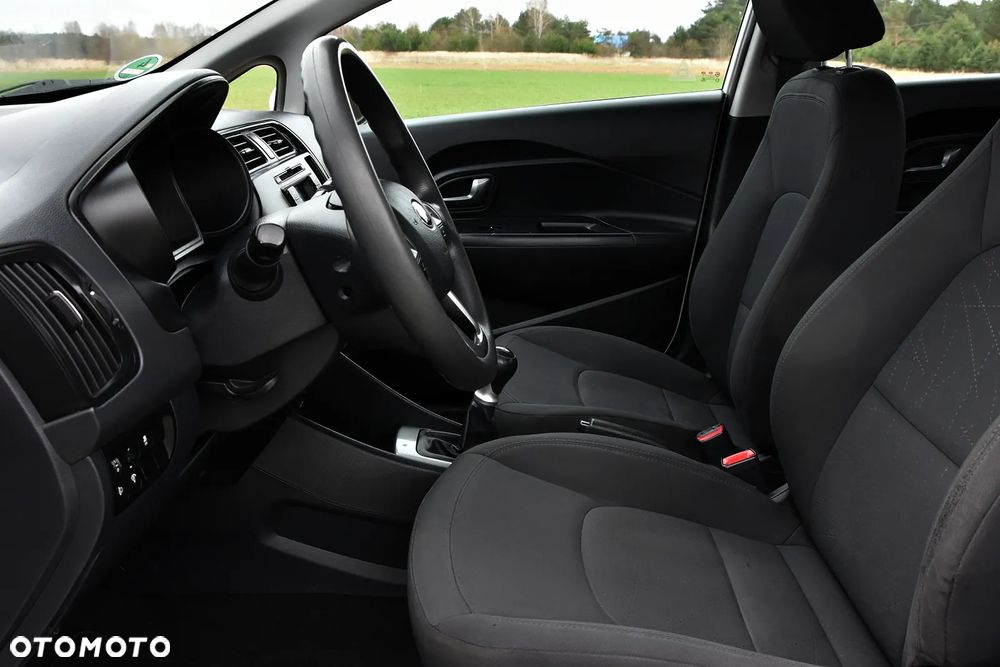 Kia Rio 1.2 M - 13