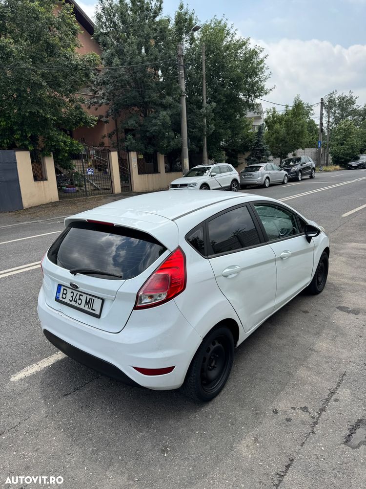 Ford Fiesta - 2