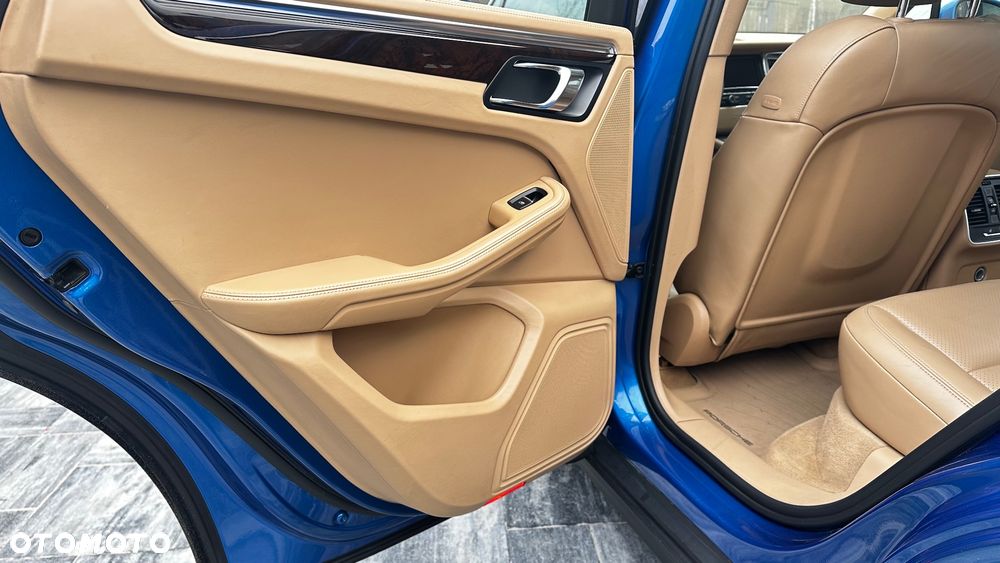 Porsche Macan - 14