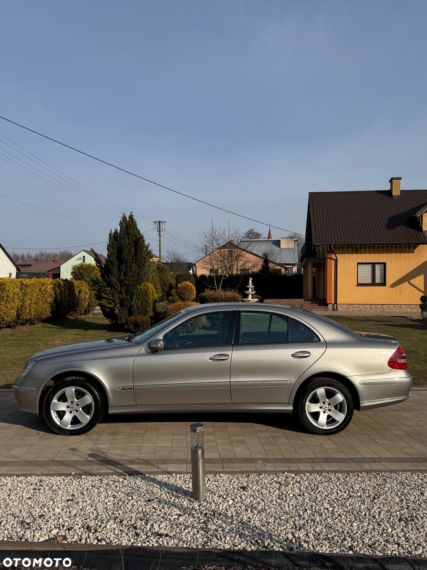 Mercedes-Benz Klasa E 500 4-Matic T Elegance - 2