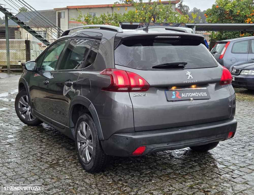 Peugeot 2008 1.2 PureTech Signature - 7