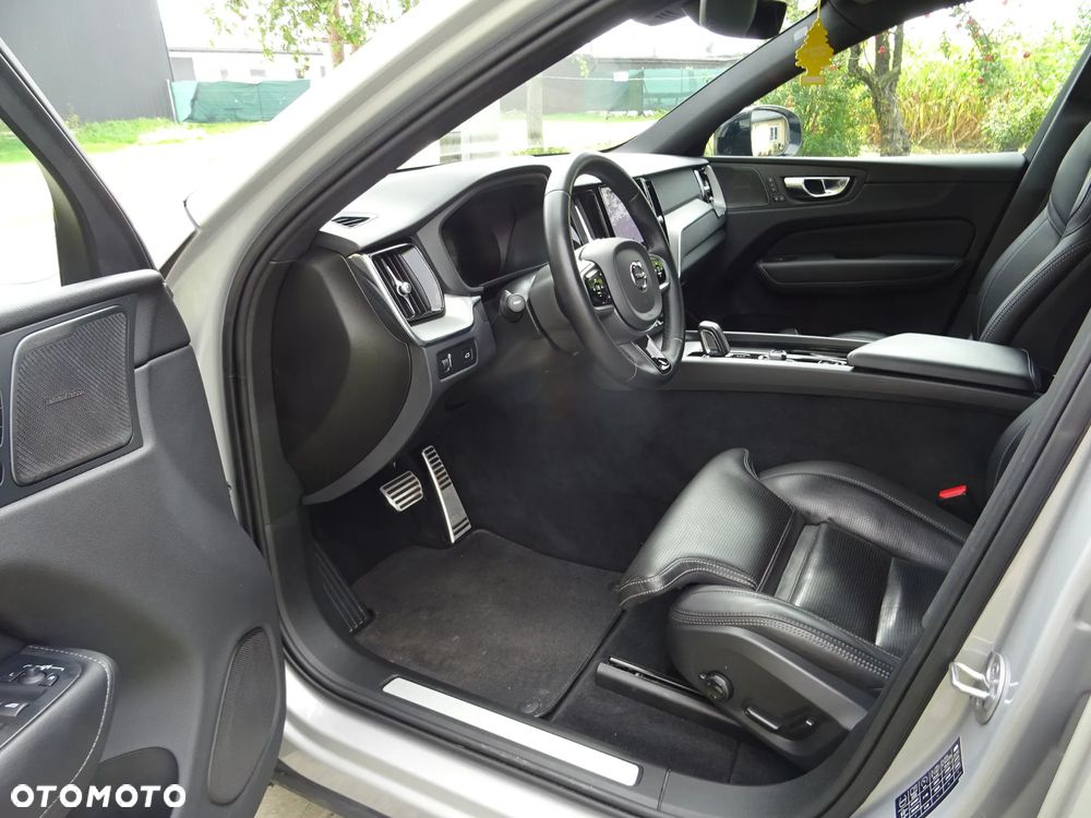 Volvo XC 60 B5 D AWD Geartronic RDesign - 17