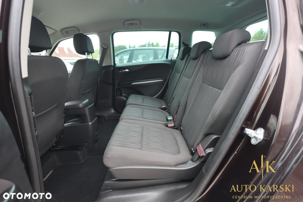 Opel Zafira - 35