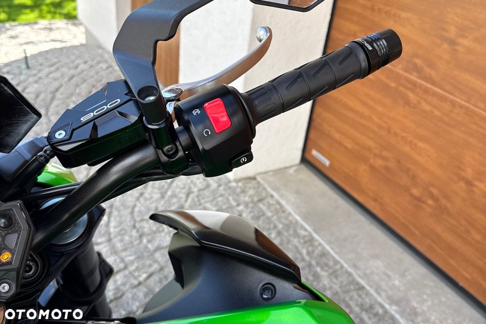 Kawasaki Z 900 - 14