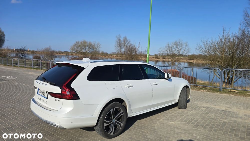 Volvo V90 Cross Country - 3